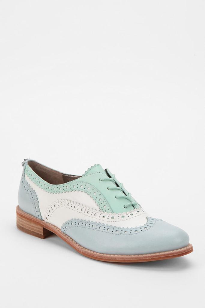 Women's Sam Edelman Jerome Oxford - these are just screaming at me...available in two other colors, available in peach-coral-silver-ivory combo and...
