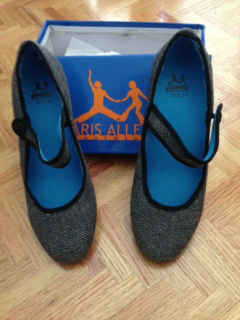 Herringbone Mary Jane wedges, size 9.5, starting bid $5