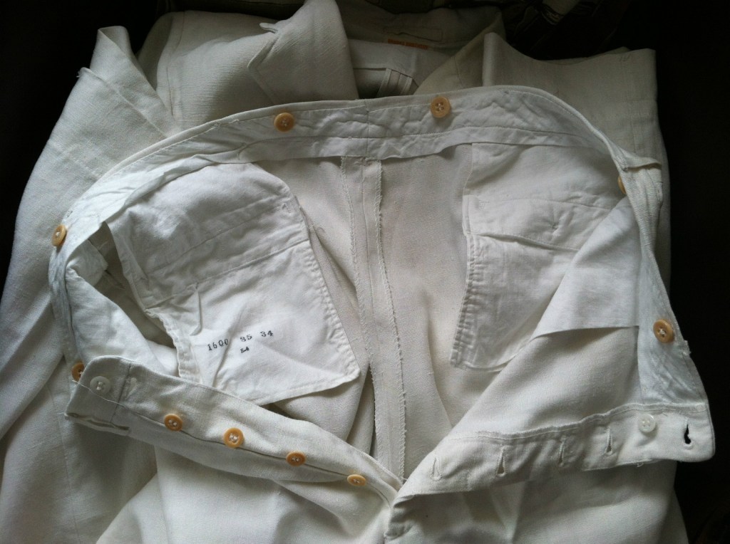 Bonus: buttons for braces