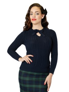 Keyhole cable knit with a bow? YESPLS