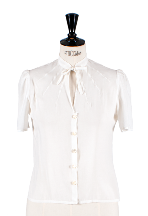 The Berlin blouse, the white blouse to go with everything, with MORE KEYHOLE and lovely Art Deco seaming at the neck.  *swoon!*  Also available in a bright orange/coral color.