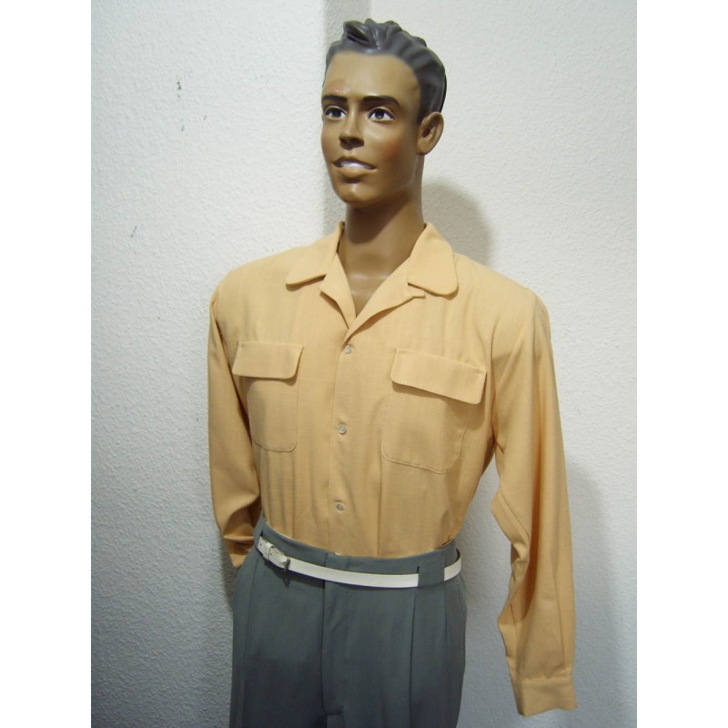 High waisted pants in gray-green.