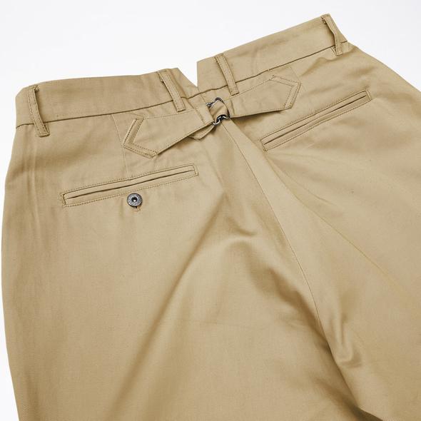chino_back_flat_close_V2_590x